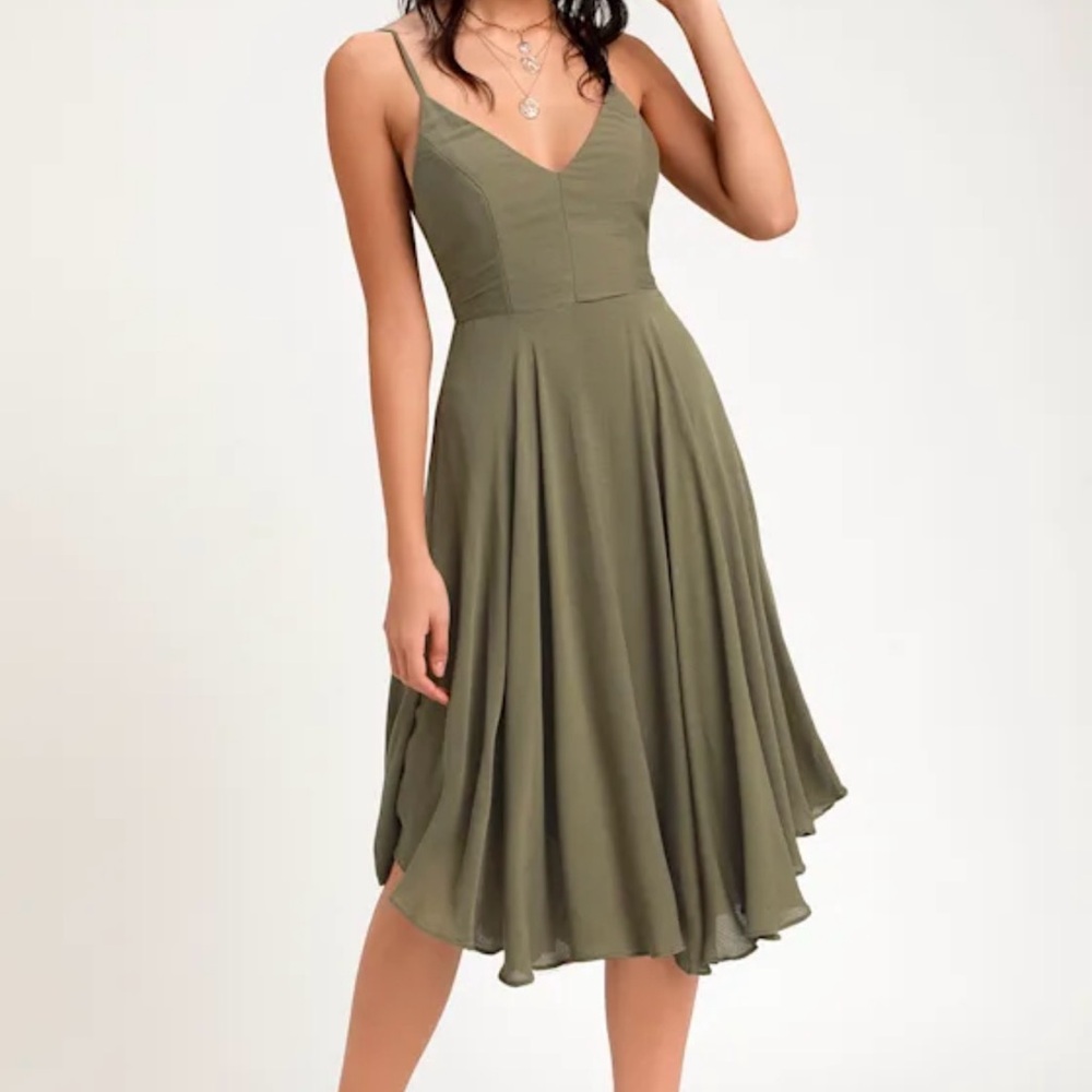 Lulu's Chic Olive Lace-Up Midi Dress